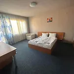 Ξενοδοχείο Lozenets Resort Hotel 3*
