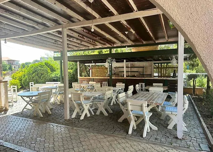 Lozenets Resort Hotel 3* 로제넷츠