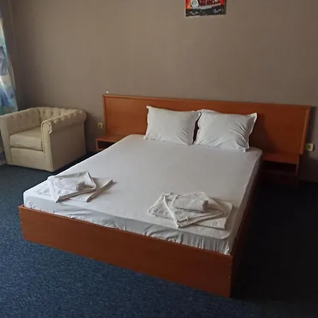 Lozenets Resort Hotel 3* لوزينيتس