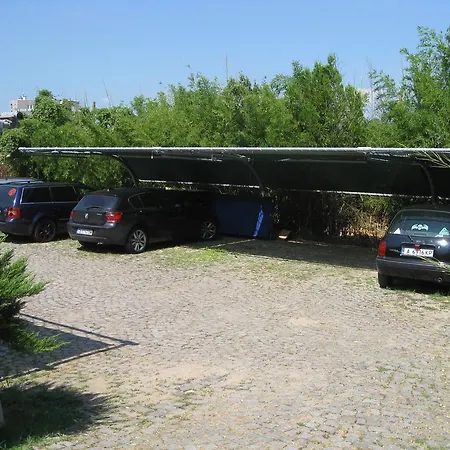 Lozenets Resort Hotel لوزينيتس
