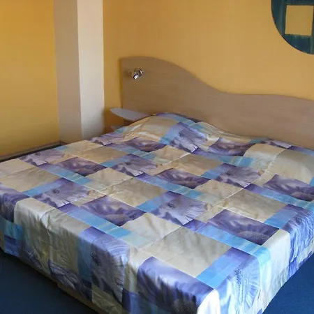 Lozenets Resort Hotel לוזנטס