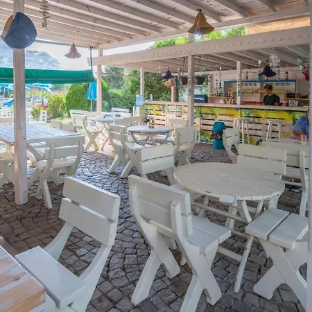 מלון Lozenets Resort Hotel