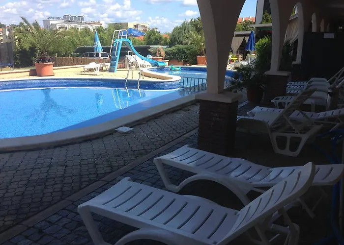 호텔 Lozenets Resort Hotel