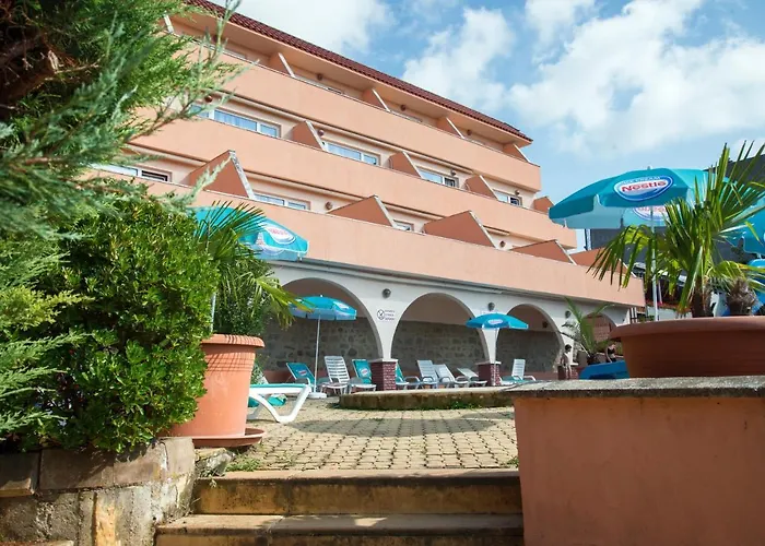 호텔 Lozenets Resort Hotel 3*