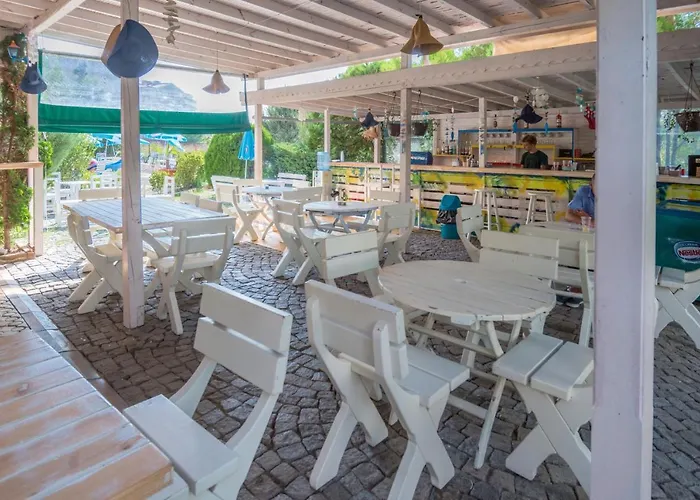 호텔 Lozenets Resort Hotel